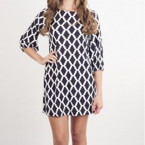 Hourglass Lilly Grey & White Geometric Shift Dress